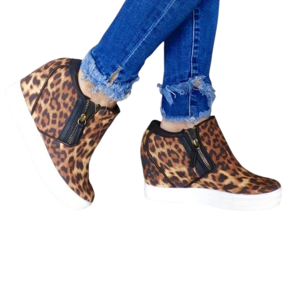 Not Rated Shoes - Not Rated Timmibelle Cheeta Women Ankle Doots Wedge Sneakers  Size  6